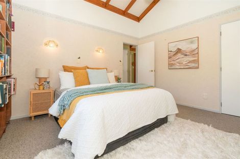 Photo of property in 3 Avenue North Road, Levin, 5510