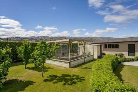 Photo of property in 32 Missy Crescent, Mount Pisa, Cromwell, 9383