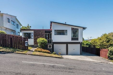 Photo of property in 8 John Sims Drive, Broadmeadows, Wellington, 6035