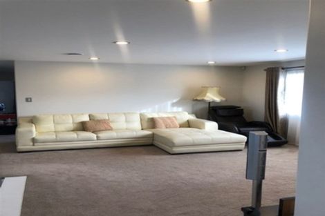 Photo of property in 21b Stamford Crescent, Flat Bush, Auckland, 2019