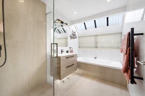 Photo of property in 19 Tainui Road, Cockle Bay, Auckland, 2014