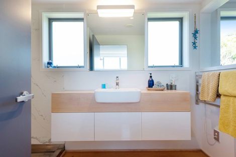 Photo of property in 29a Greenaway Road, Waikanae, 5036