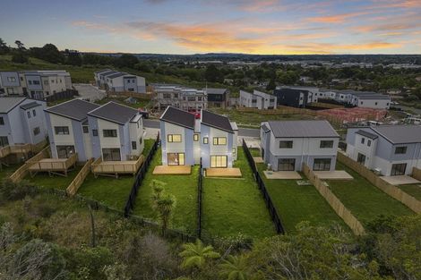 Photo of property in 49a Crestview Rise, Papakura, 2110