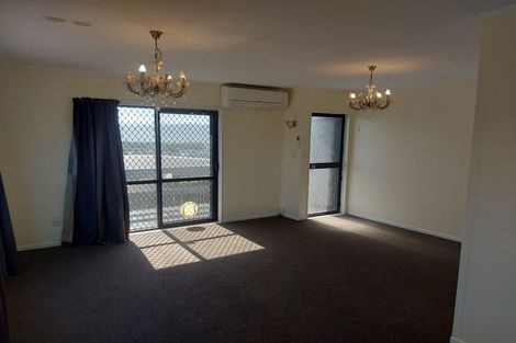 Photo of property in 23 Jasmine Grove, Maungaraki, Lower Hutt, 5010