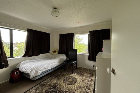 Photo of property in 86 Gosford Drive, Botany Downs, Auckland, 2010