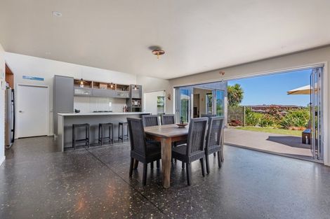 Photo of property in 61 Karamea Street, Whalers Gate, New Plymouth, 4310