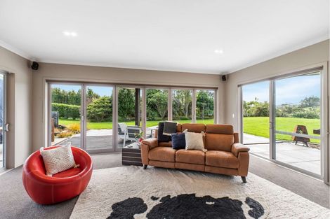 Photo of property in 10 Millbrook Drive, Waiuku, 2683