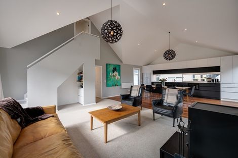 Photo of property in 17 Flynn Lane, Arrowtown, 9302