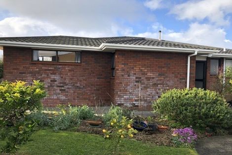 Photo of property in 22 Chippendale Crescent, Highbury, Palmerston North, 4412