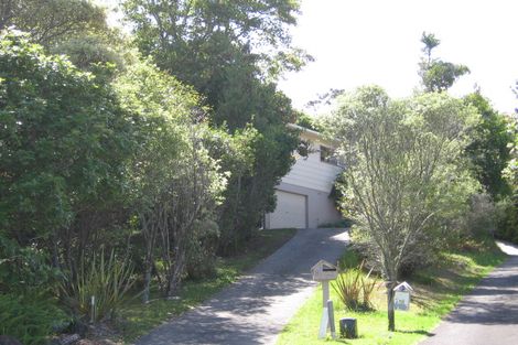 Photo of property in 8 Oldham Place, Browns Bay, Auckland, 0630