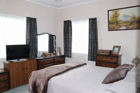 Photo of property in 4 Smithfield Road, College Estate, Whanganui, 4500