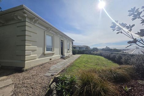 Photo of property in 10a Wharfe Street, South Hill, Oamaru, 9400