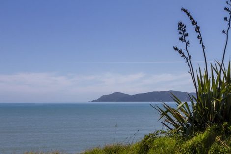 Photo of property in 9b The Esplanade, Raumati South, Paraparaumu, 5032