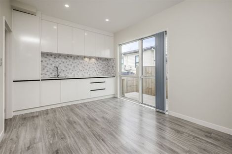 Photo of property in 14 Frazen Avenue, Papakura, 2110