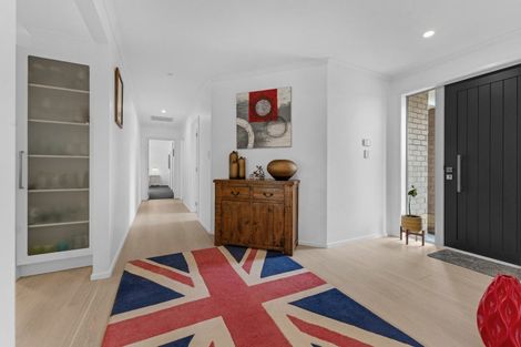 Photo of property in 2g Country Club Lane, Waiuku, 2123