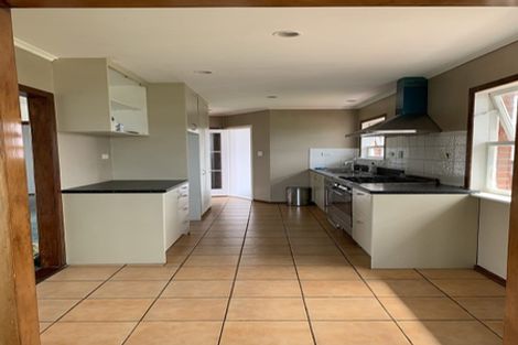 Photo of property in 7 Locket Road, Glenfield, Auckland, 0629