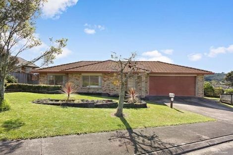 Photo of property in 3 Plumstead Rise, Glen Eden, Auckland, 0602