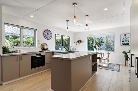 Photo of property in 74 East Street, Greytown, 5712