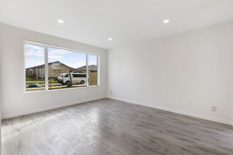 Photo of property in 17 Kare Ariki Place, Pukekohe, 2120