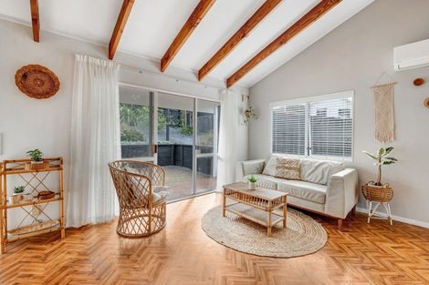 Photo of property in 29 Shadon Place, Stanmore Bay, Whangaparaoa, 0932