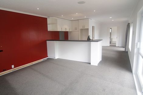 Photo of property in 69 Liverton Crescent, Bishopdale, Christchurch, 8053