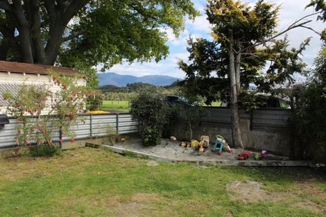 Photo of property in 162 Abel Tasman Drive, Takaka, 7183