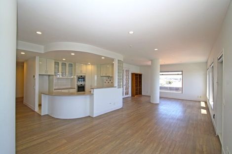 Photo of property in 3/120 Saint Aubyn Street, New Plymouth, 4310