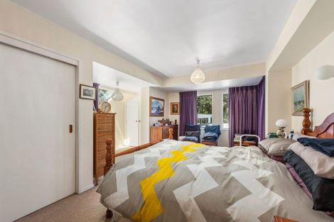 Photo of property in 1 Whiorau Grove, Lowry Bay, Lower Hutt, 5013