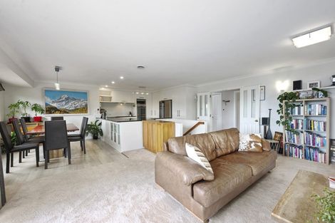 Photo of property in 6 Iriirikapua Parade, Owhata, Rotorua, 3010
