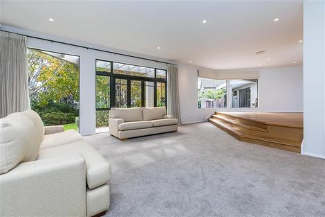 Photo of property in 312 Upper Harbour Drive, Greenhithe, Auckland, 0632