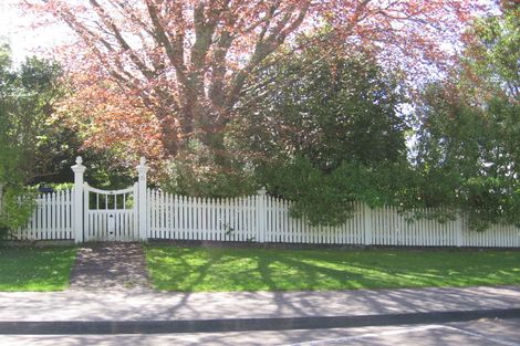 Photo of property in 6 Woodmancote Road, Khandallah, Wellington, 6035