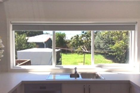 Photo of property in 33 Alma Road, Milford, Auckland, 0620