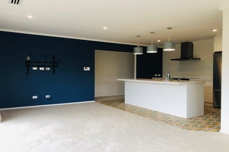 Photo of property in 1 Cooperage Avenue, Kumeu, 0810