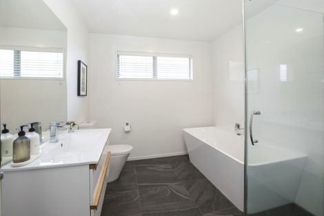 Photo of property in 95a Edgeware Road, St Albans, Christchurch, 8014