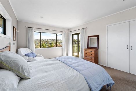 Photo of property in 528 Beach Road, Murrays Bay, Auckland, 0630