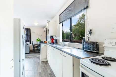 Photo of property in 25 Lilburn Crescent, Massey, Auckland, 0614