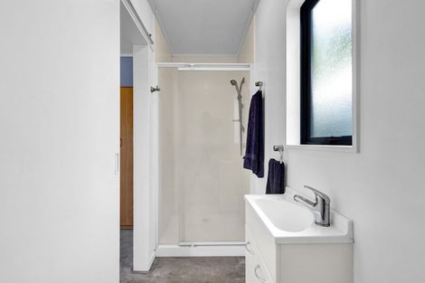 Photo of property in 10 Allan Road, Burgess Park, New Plymouth, 4371