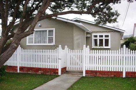 Photo of property in 54 Bell Road, Waiwhetu, Lower Hutt, 5010