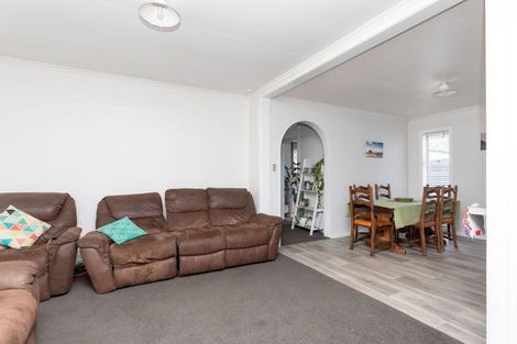 Photo of property in 33 Tennyson Street, Dannevirke, 4930