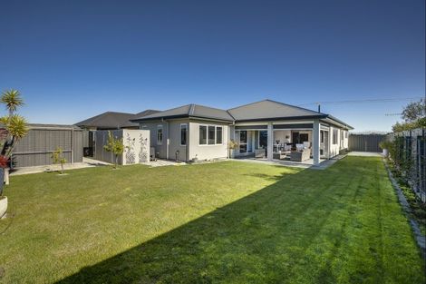 Photo of property in 54 Eriksen Road, Te Awa, Napier, 4110