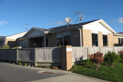 Photo of property in 1/25 Tacy Street, Kilbirnie, Wellington, 6022