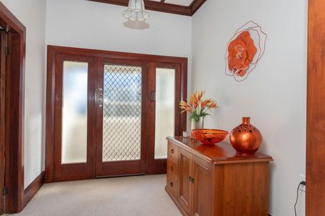 Photo of property in 24 Chamberlain Street, Dannevirke, 4930