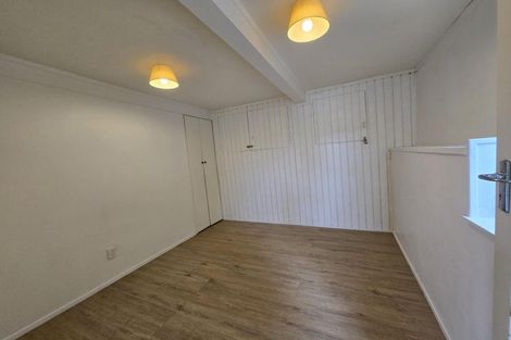Photo of property in 35 Bayview Road, Browns Bay, Auckland, 0630