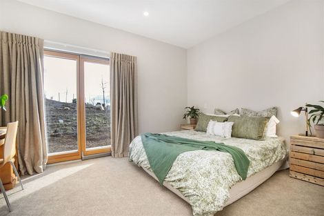 Photo of property in 12 Miharo Lane, Queensberry, Cromwell, 9383