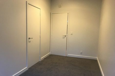Photo of property in 2/28 Hobson Street, Thorndon, Wellington, 6011