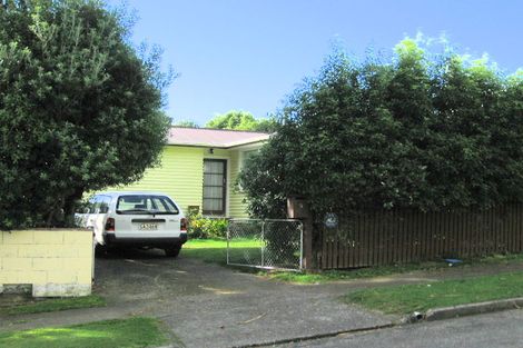 Photo of property in 9 Cardiff Crescent, Cannons Creek, Porirua, 5024