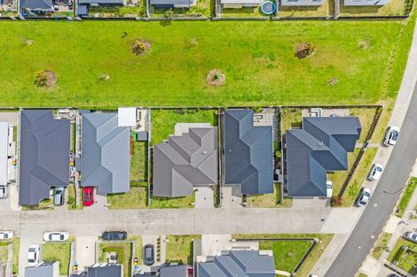 Photo of property in 6 Navy Lane, Papamoa, 3118