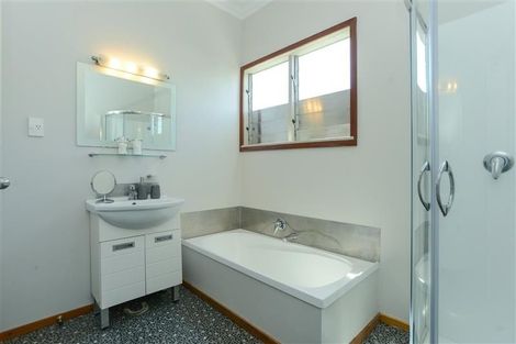 Photo of property in 6 Latham Street, Napier South, Napier, 4110