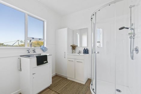 Photo of property in 97d Pioneer Road, Moturoa, New Plymouth, 4310