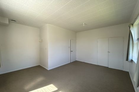 Photo of property in 2 Foyle Street, Island Bay, Wellington, 6023